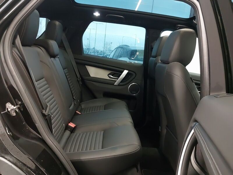 More views of Land Rover Discovery Sport