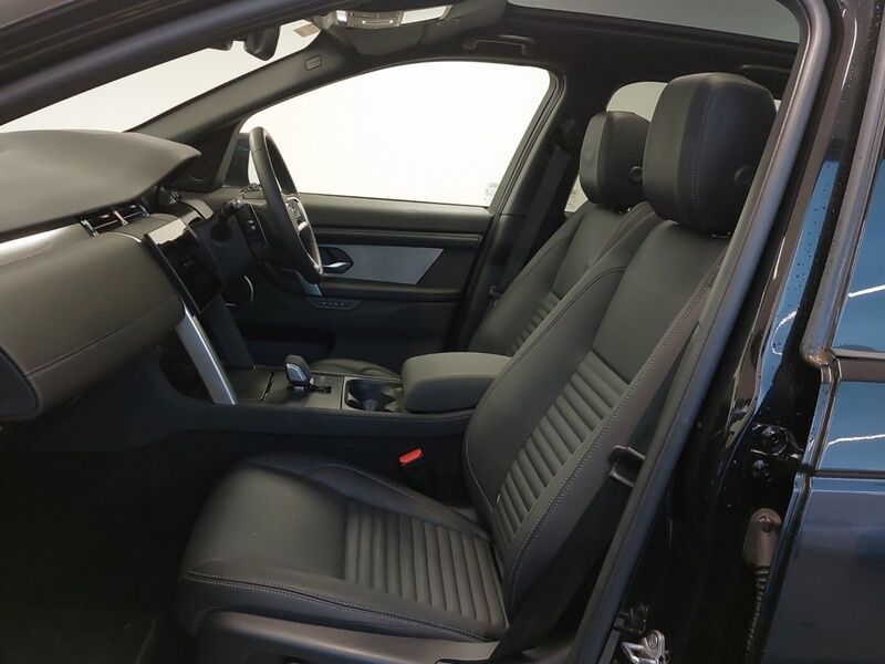 More views of Land Rover Discovery Sport