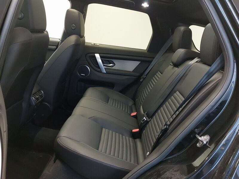 More views of Land Rover Discovery Sport