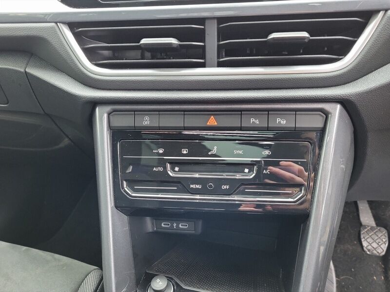 More views of Volkswagen T-Roc