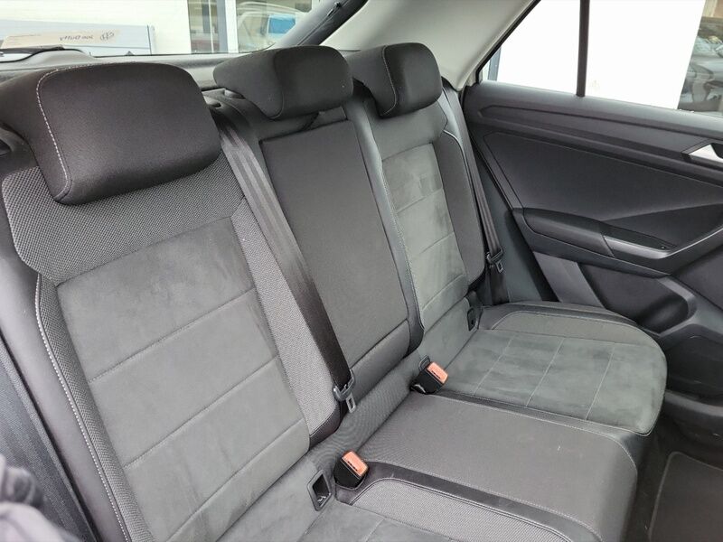 More views of Volkswagen T-Roc