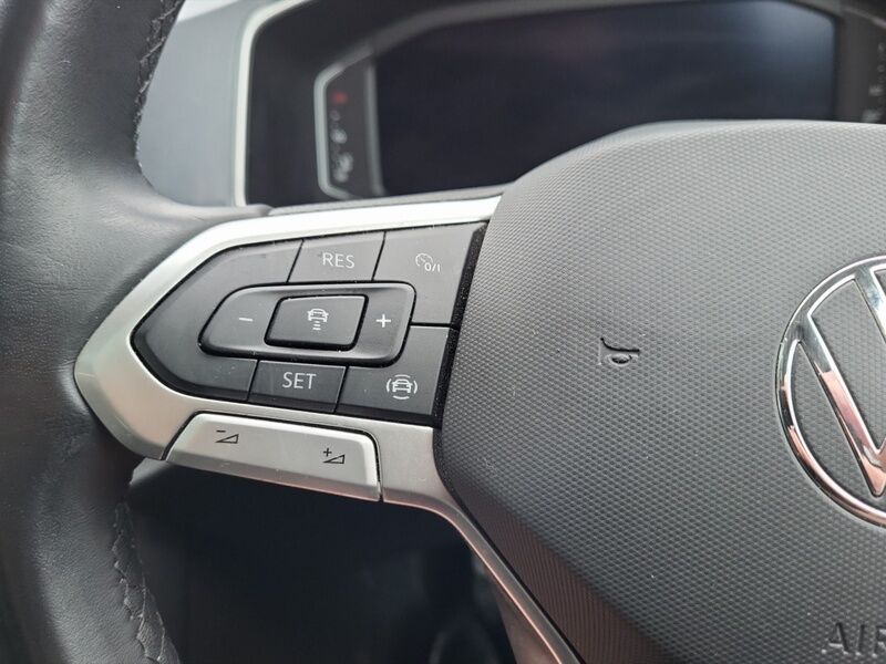 More views of Volkswagen T-Roc