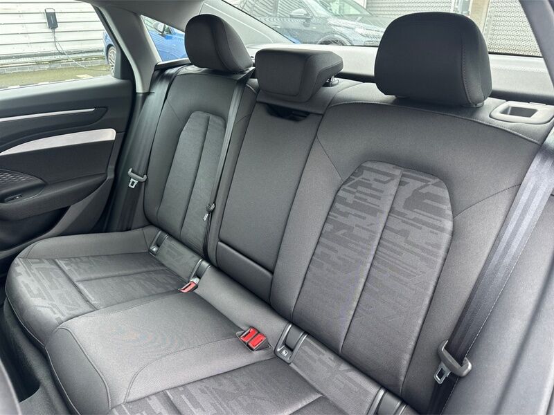 More views of Audi A6