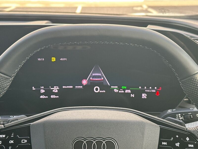 More views of Audi Q5