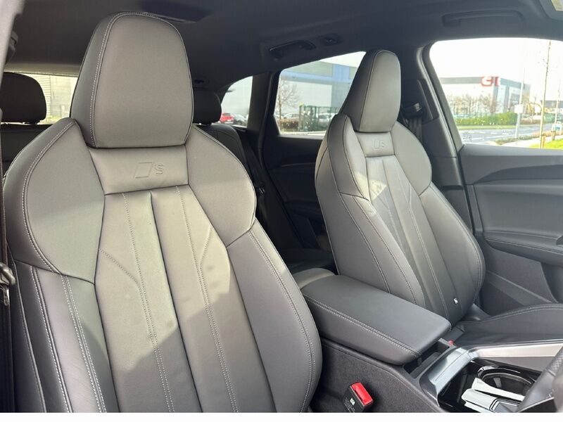 More views of Audi Q5