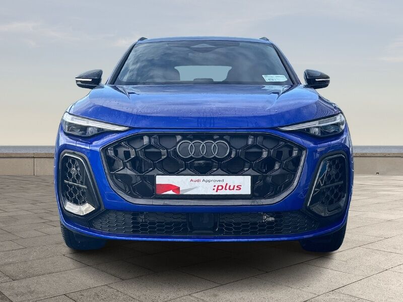 More views of Audi Q5