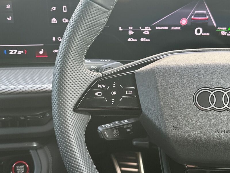 More views of Audi Q5