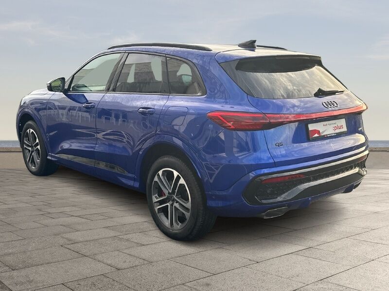 More views of Audi Q5