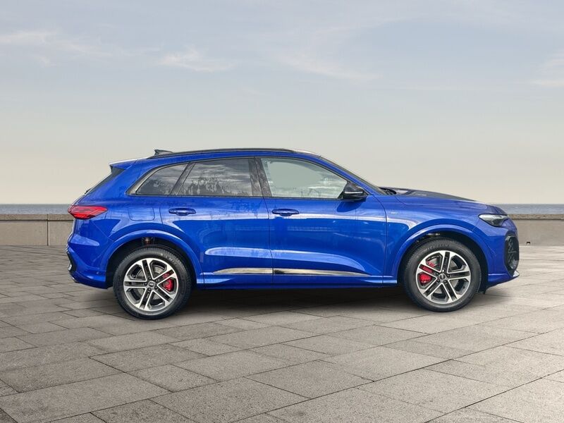 More views of Audi Q5