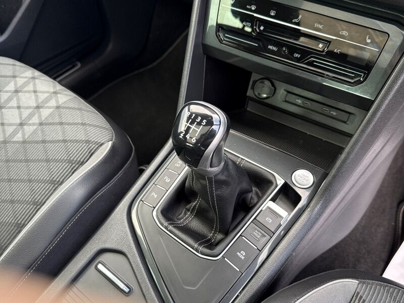 More views of Volkswagen Tiguan