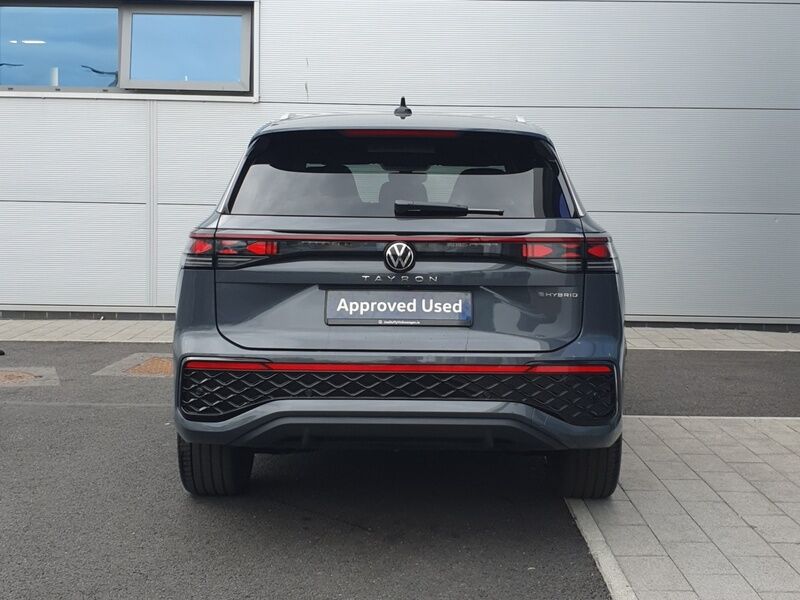 More views of Volkswagen Tayron