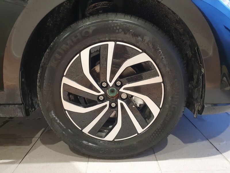 More views of Volkswagen Polo