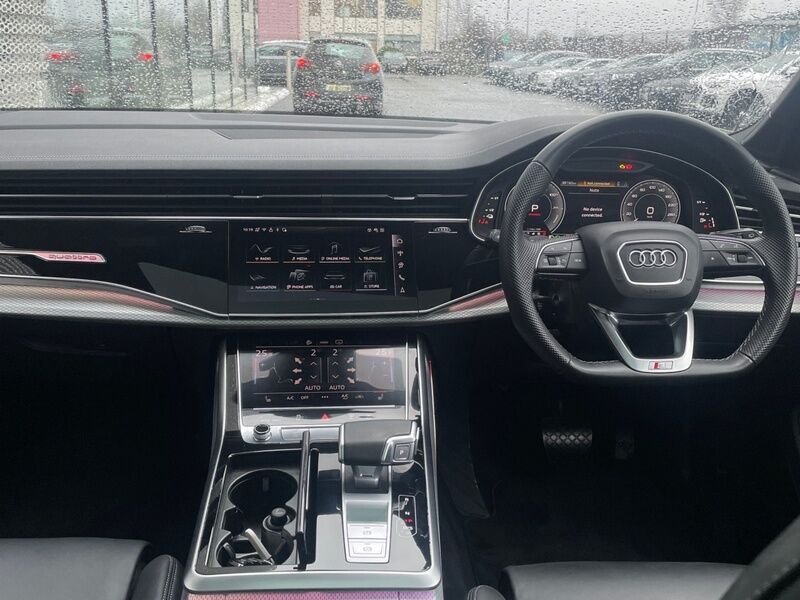 More views of Audi Q7