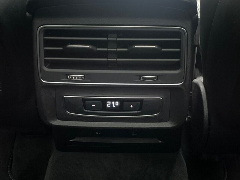 More views of Audi Q7