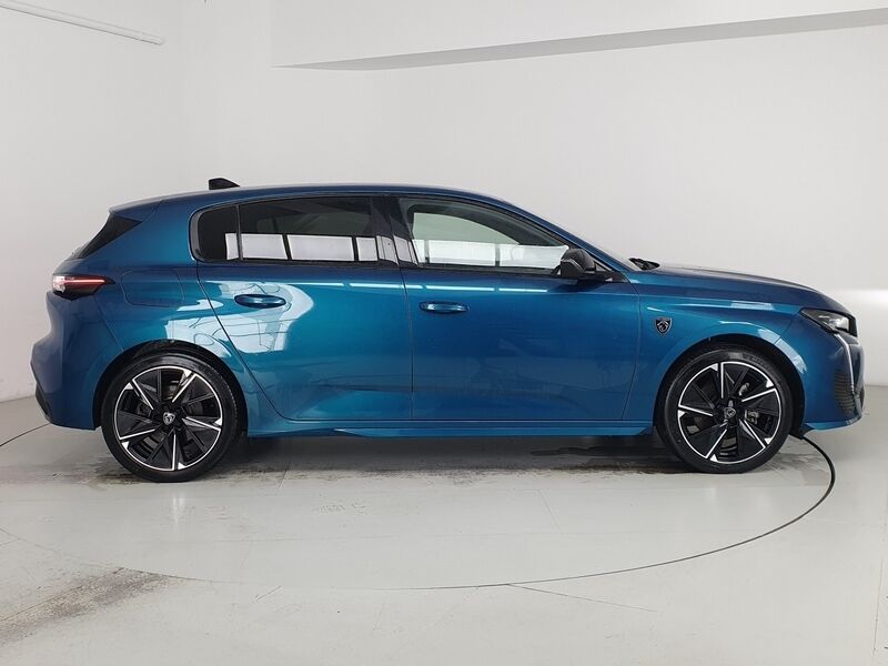 More views of Peugeot 308