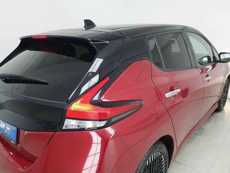 More views of Nissan Leaf