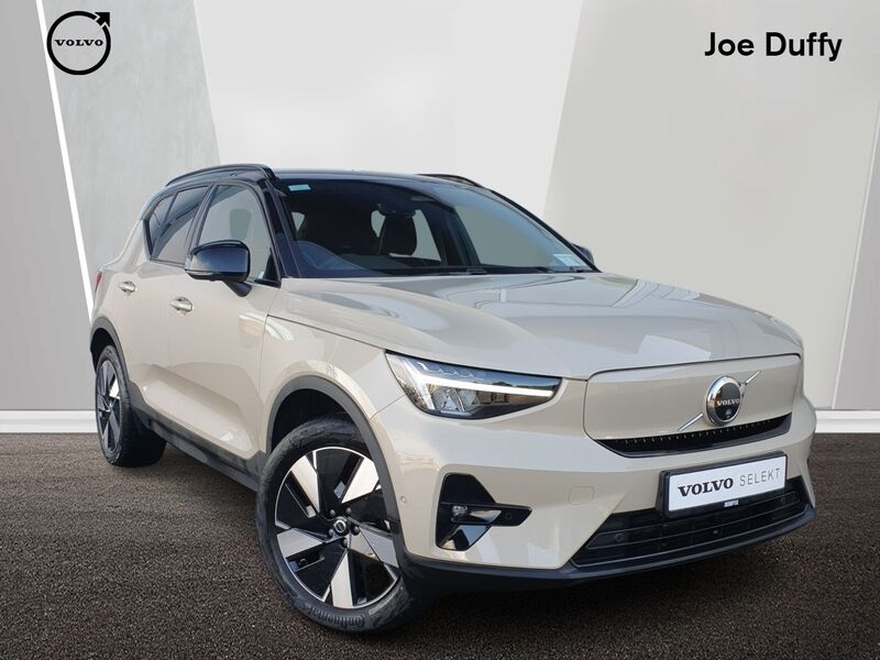 More views of Volvo EX40