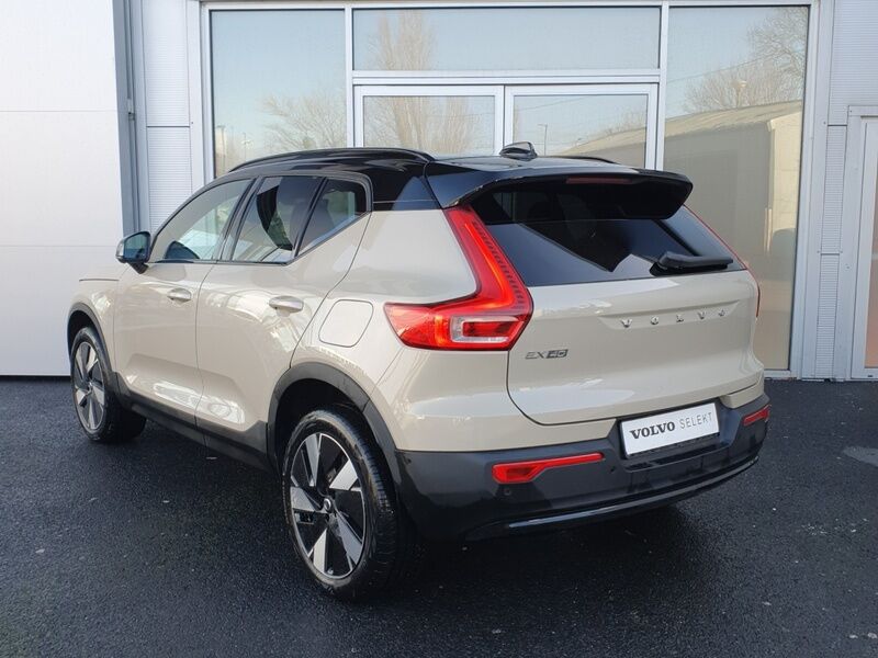 More views of Volvo EX40