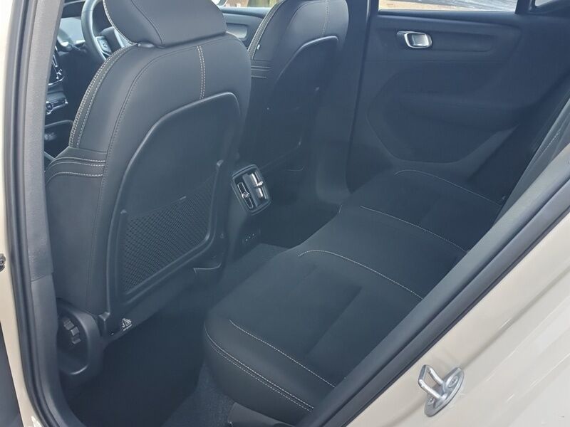 More views of Volvo EX40