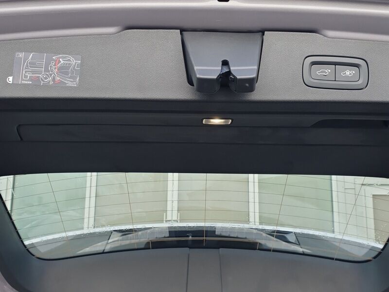 More views of Volvo V60