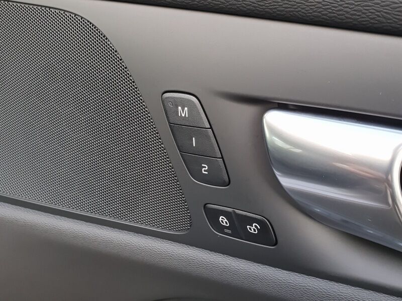 More views of Volvo V60