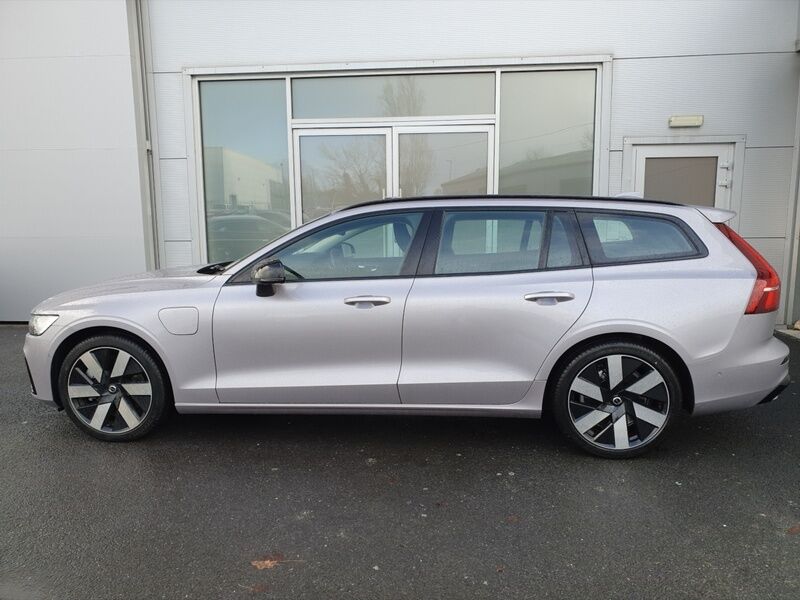 More views of Volvo V60