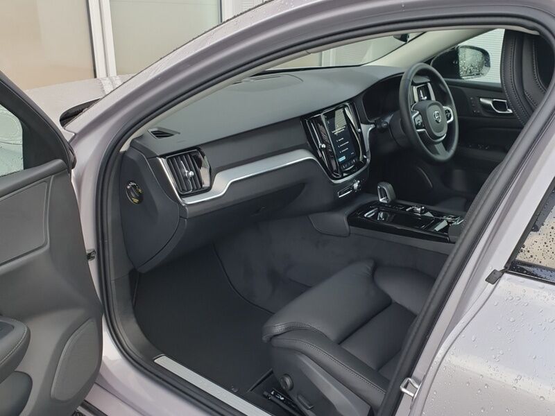 More views of Volvo V60