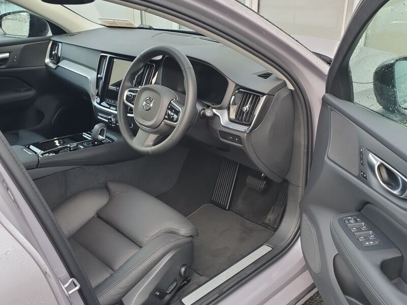 More views of Volvo V60