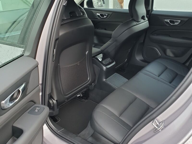 More views of Volvo V60