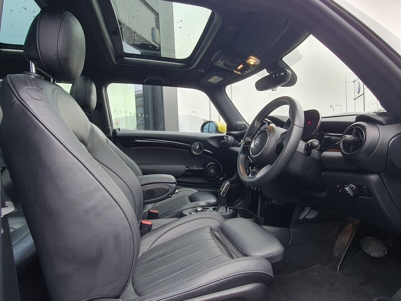 More views of Mini Cooper