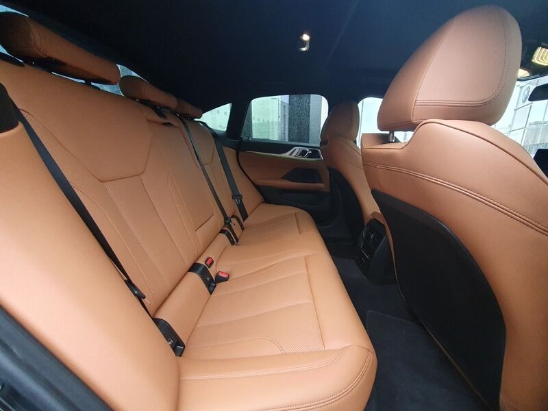 More views of BMW i4