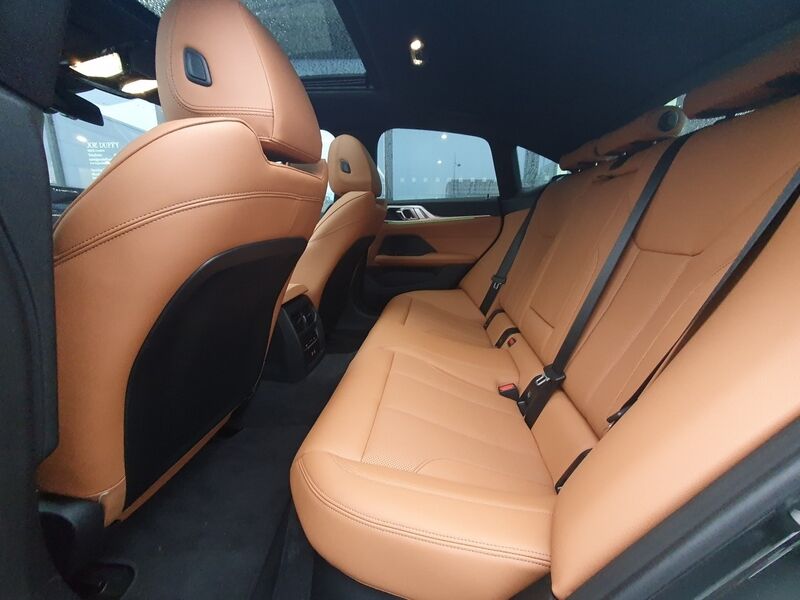 More views of BMW i4