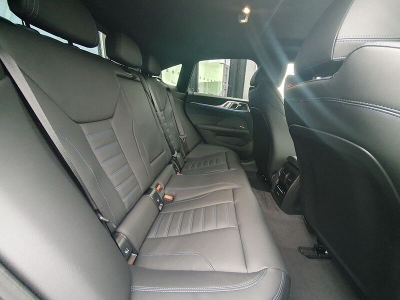 More views of BMW i4