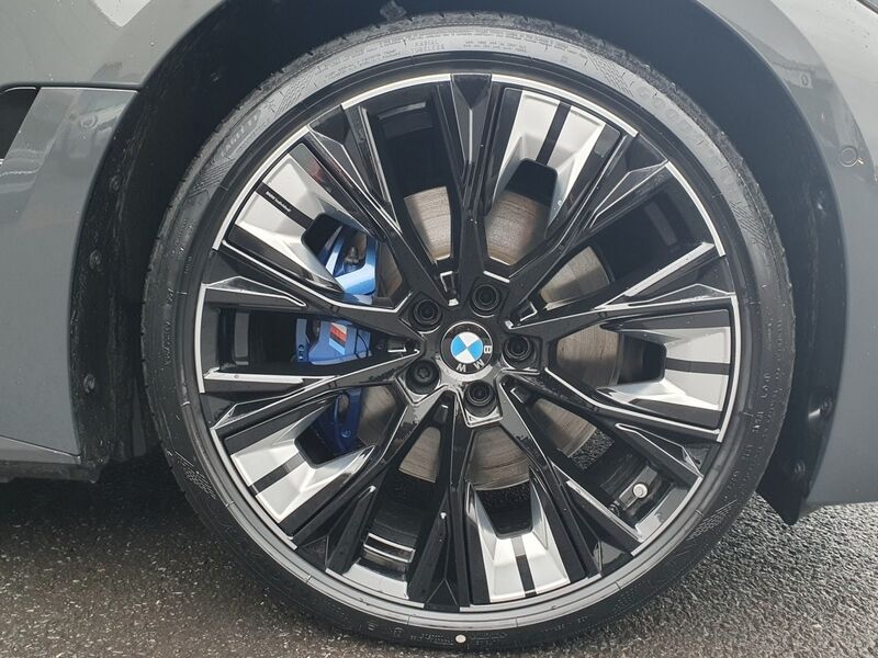 More views of BMW i4