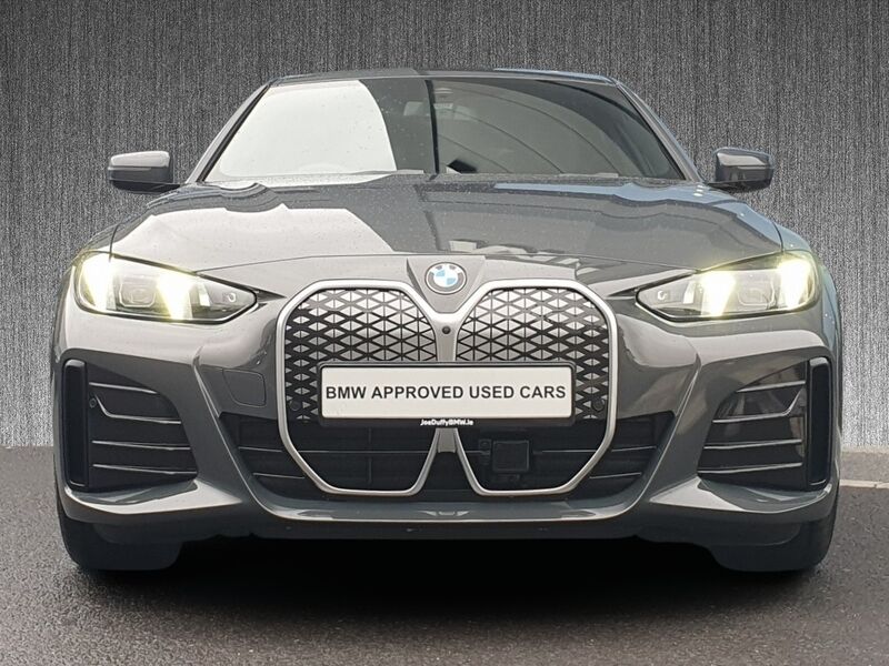 More views of BMW i4