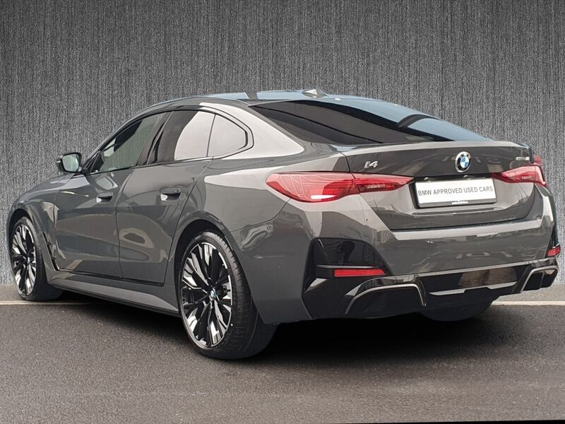 More views of BMW i4