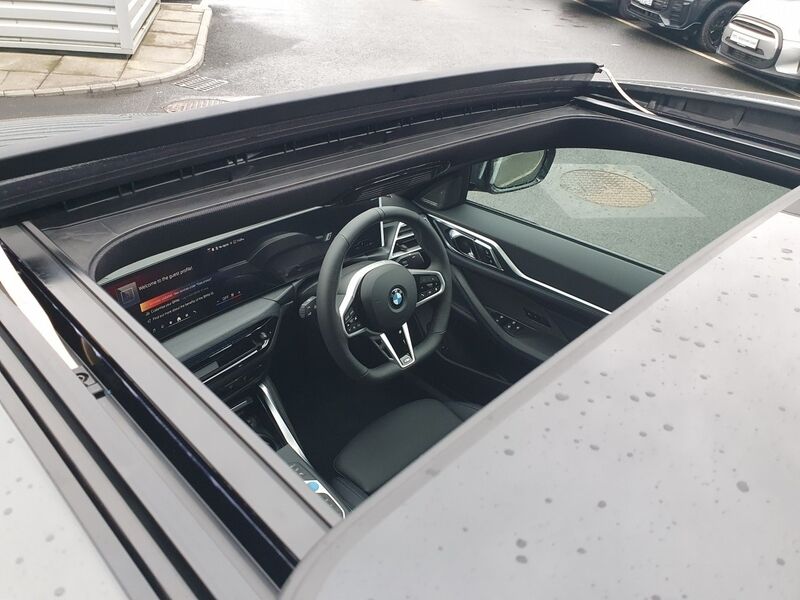 More views of BMW i4