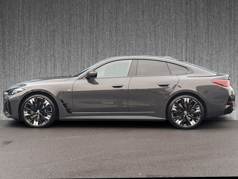 More views of BMW i4