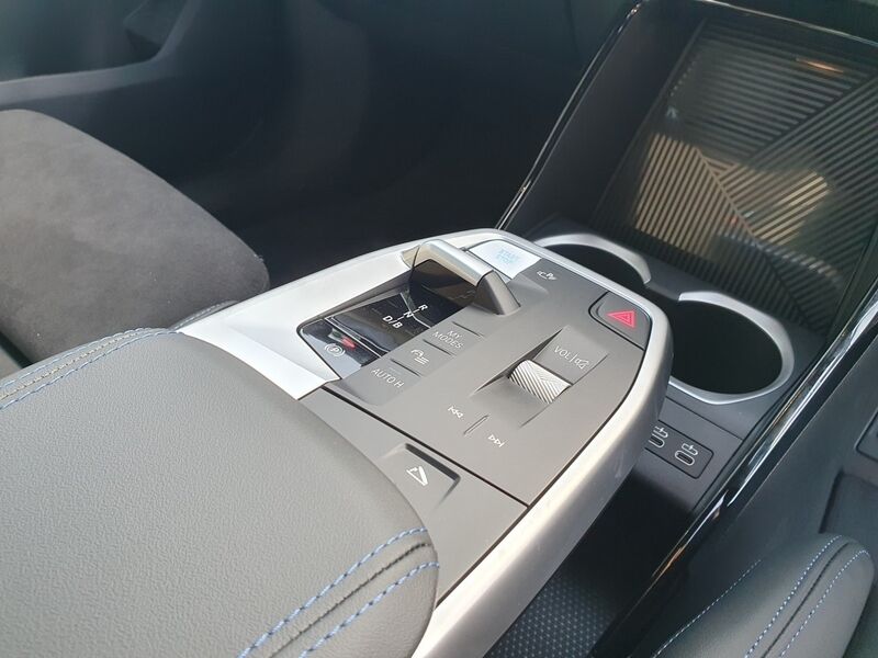 More views of BMW iX2