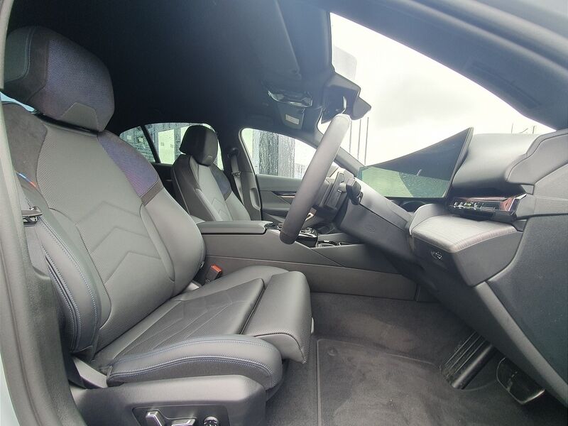 More views of BMW 5-Series