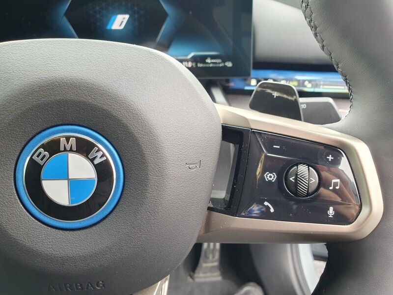 More views of BMW 5-Series