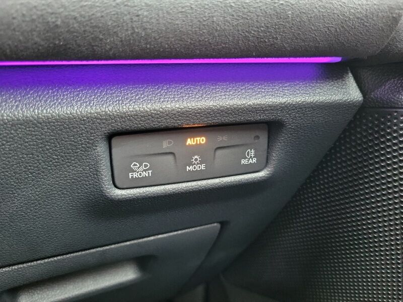 More views of Volkswagen Tiguan