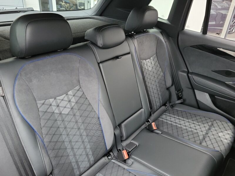 More views of Volkswagen Tiguan