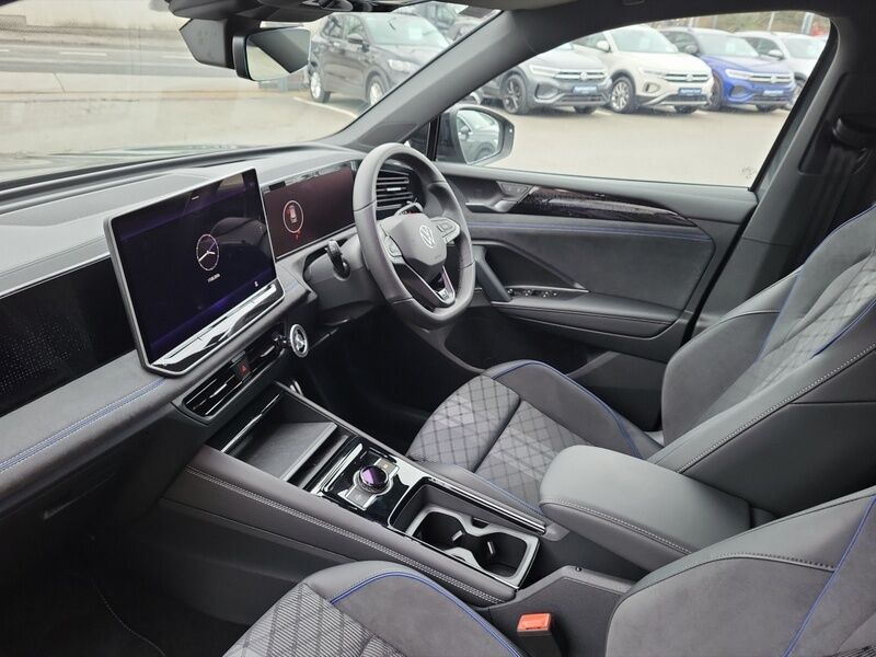 More views of Volkswagen Tiguan