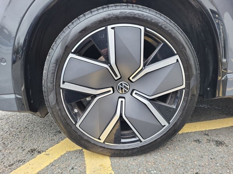 More views of Volkswagen Tiguan