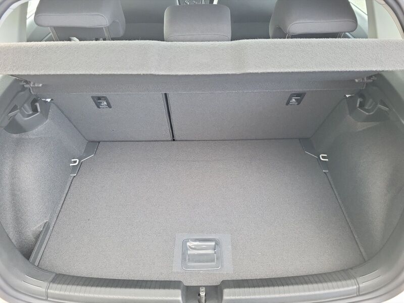 More views of Volkswagen Polo