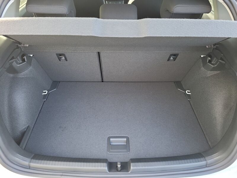 More views of Volkswagen Polo