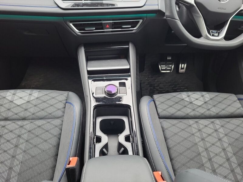 More views of Volkswagen Tiguan