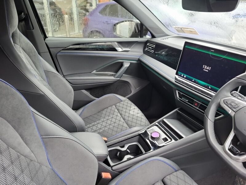 More views of Volkswagen Tiguan