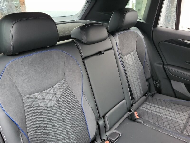 More views of Volkswagen Tiguan